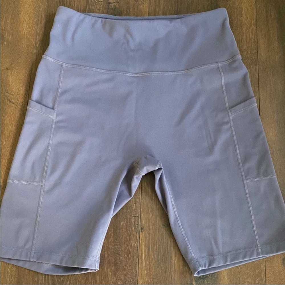 Baleaf Women’s shorts purple size Small